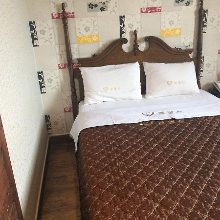 Romance Hotel 忠州市 外观 照片