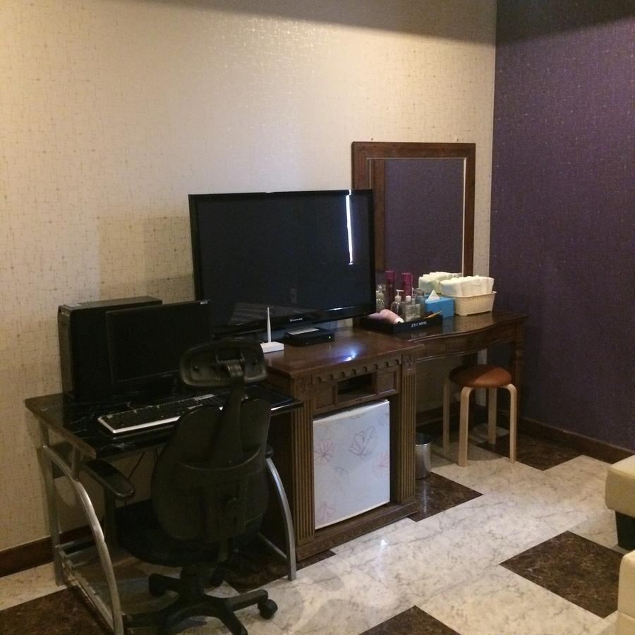 Romance Hotel 忠州市 外观 照片